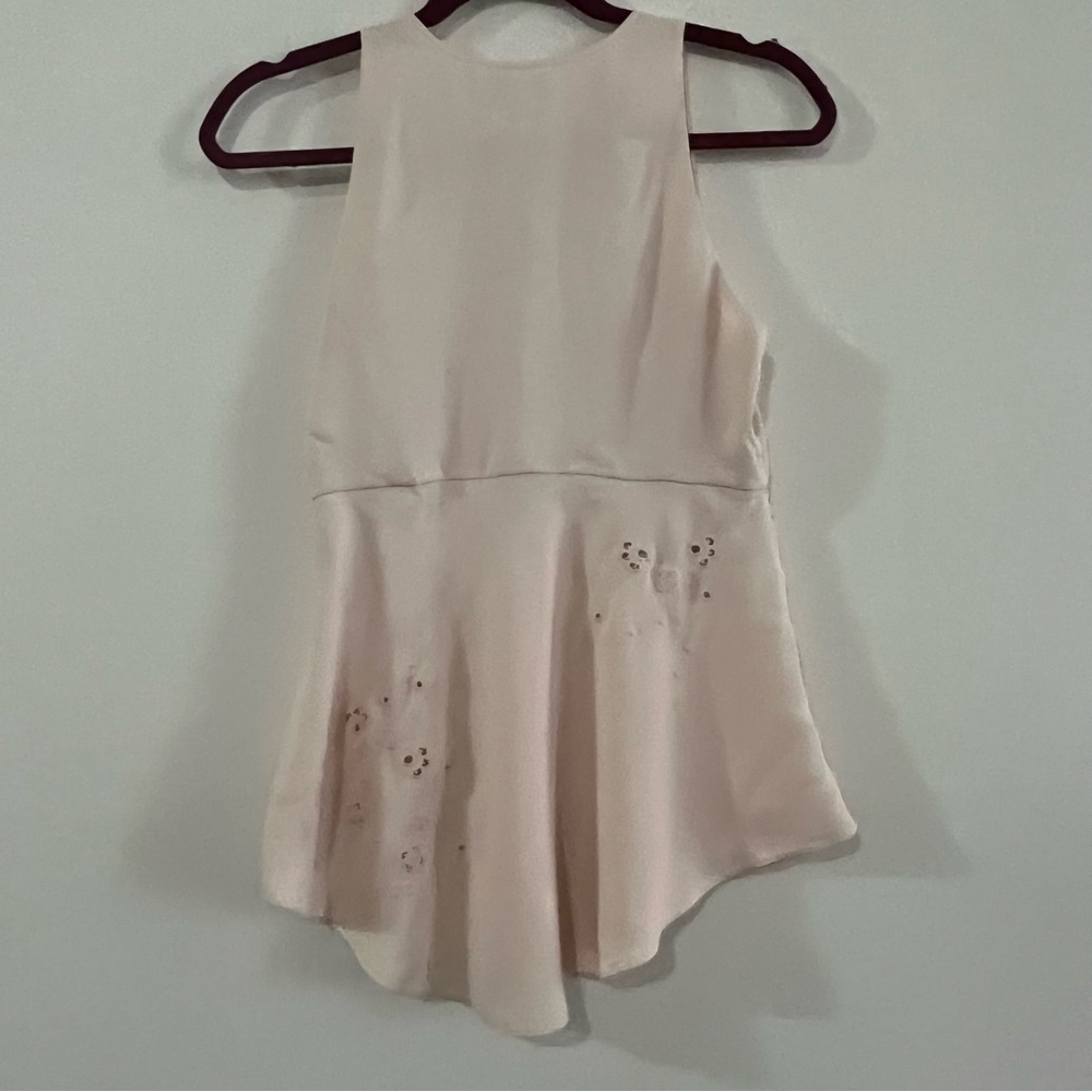 Joie Sleeveless Blouse with Eyelet Details NWOT - Picture 4 of 4
